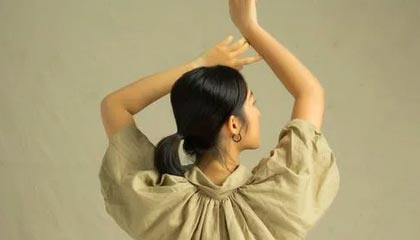 窗外的夜色是什么歌歌词里有窗外的夜